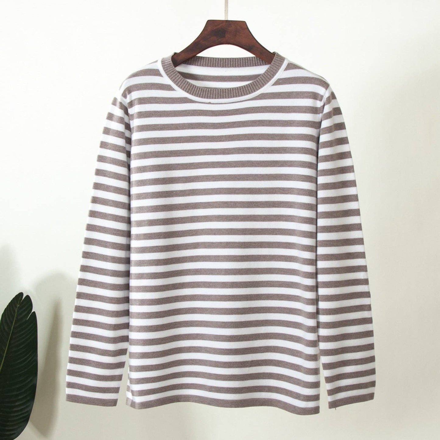 Round Collar Stripe Vintage Sweater DPS2717